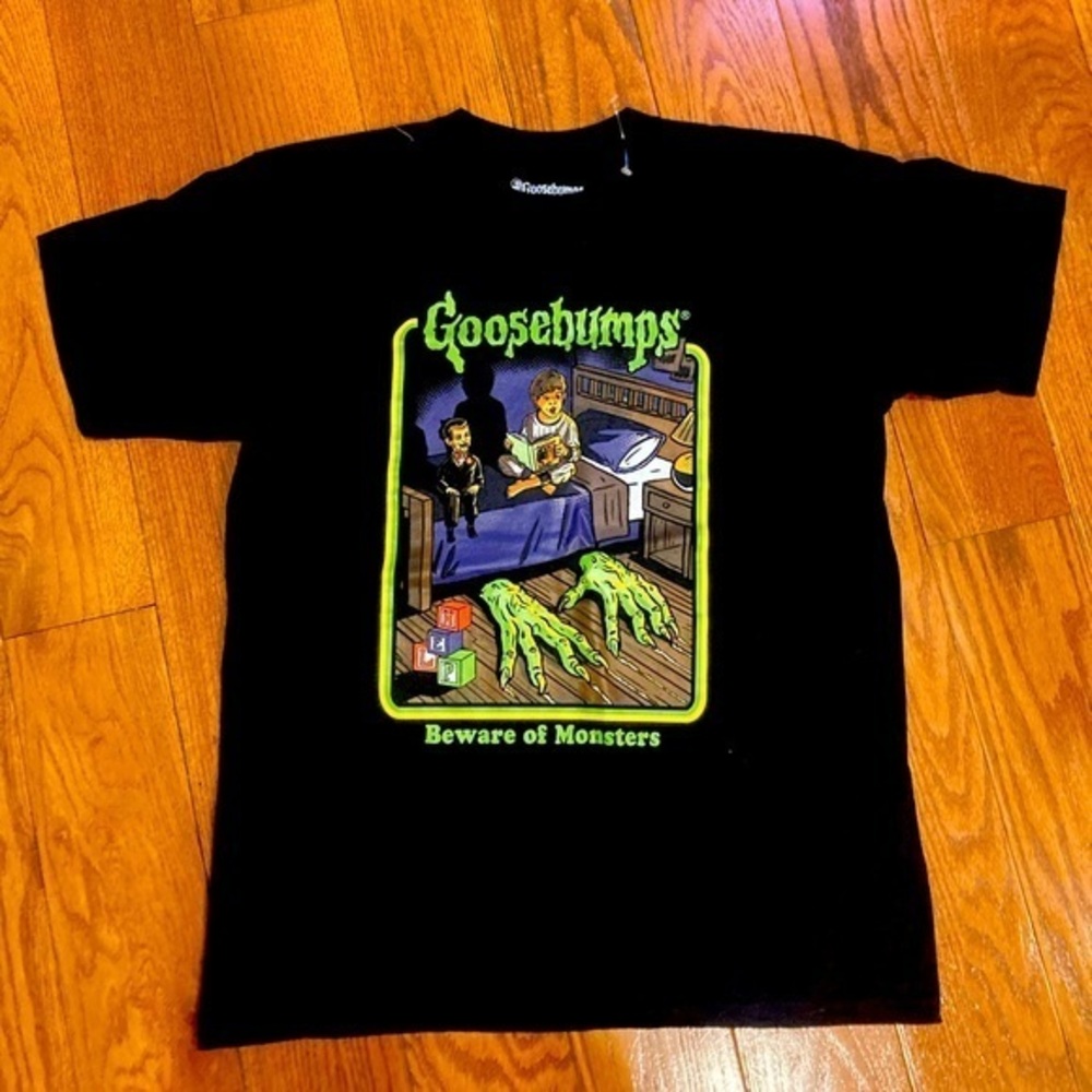 Goosebumps Beware Of Monsters Black Mens L-T-Shirt Horror Under Bed Slappy NWOT
